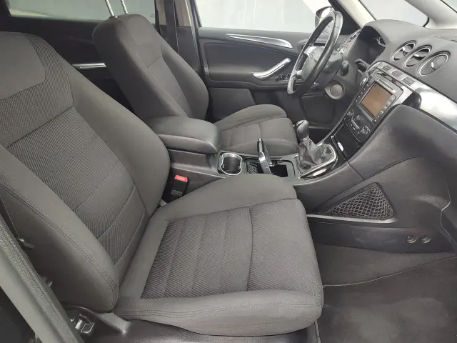FORD S-Max Titanium