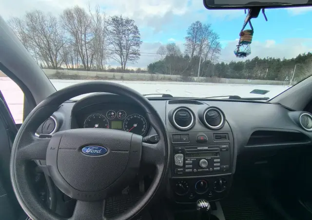 FORD Fiesta 1.4 Black Magic