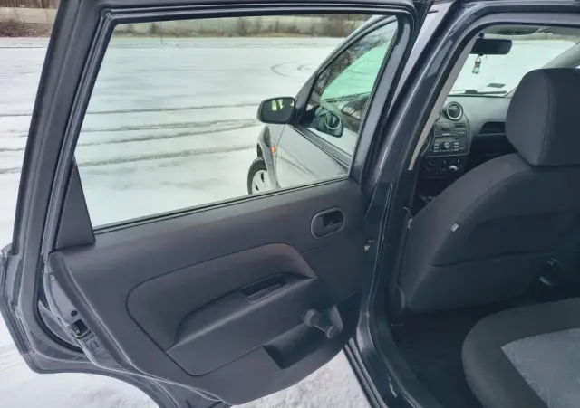 FORD Fiesta 1.4 Black Magic