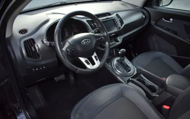 KIA Sportage 2.0 CRDI 4WD Automatik Vision