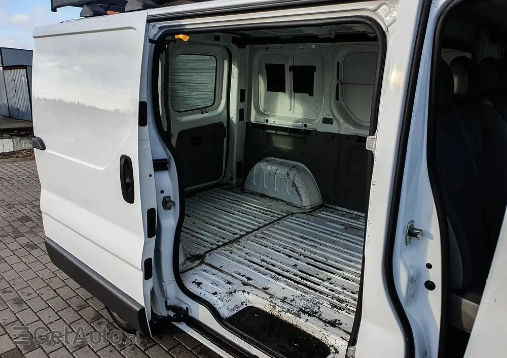 OPEL Vivaro 
