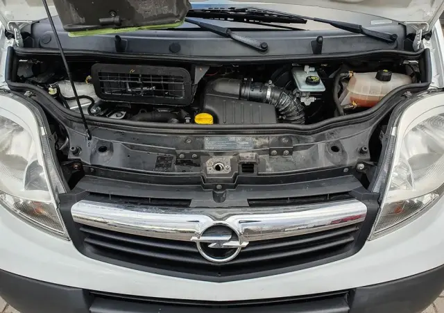 OPEL Vivaro 