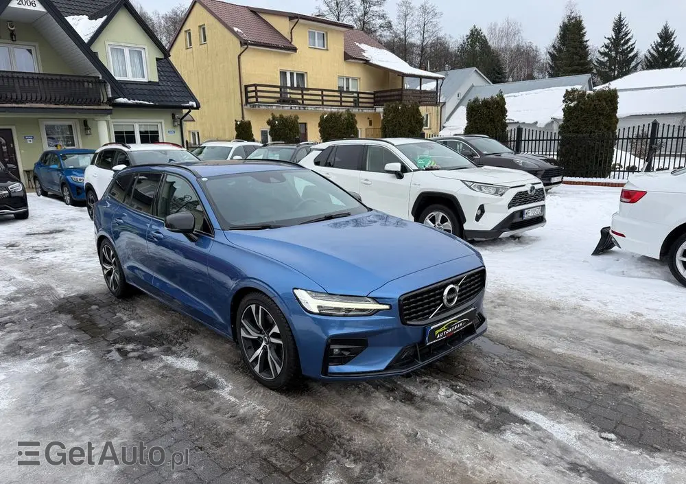 VOLVO V60 B4 B R-Design