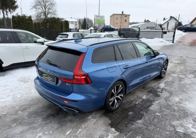 VOLVO V60 B4 B R-Design