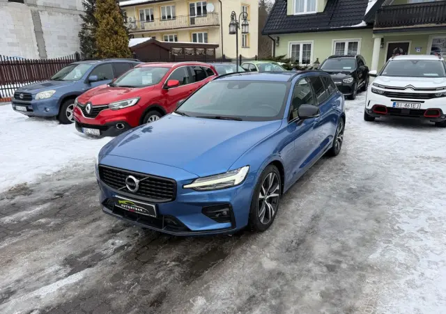 VOLVO V60 B4 B R-Design