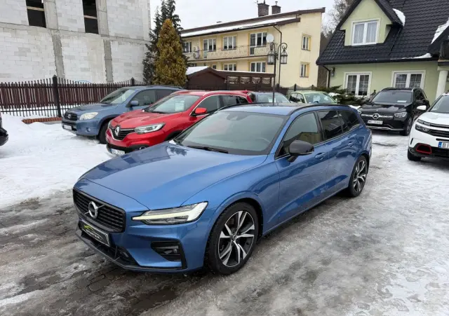 VOLVO V60 B4 B R-Design