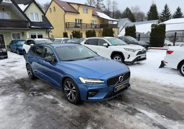 VOLVO V60 B4 B R-Design