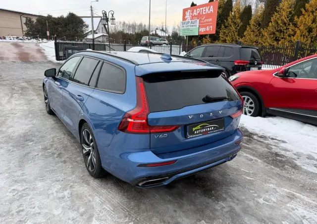 VOLVO V60 B4 B R-Design