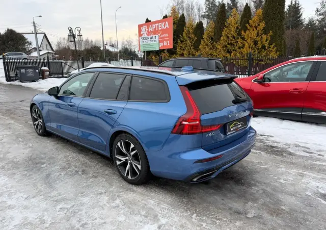 VOLVO V60 B4 B R-Design