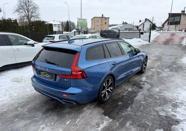 VOLVO V60 B4 B R-Design