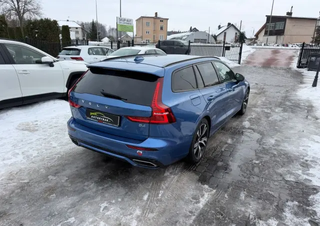 VOLVO V60 B4 B R-Design