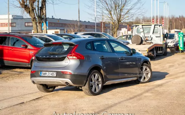 VOLVO V40 Cross Country D3 Kinetic
