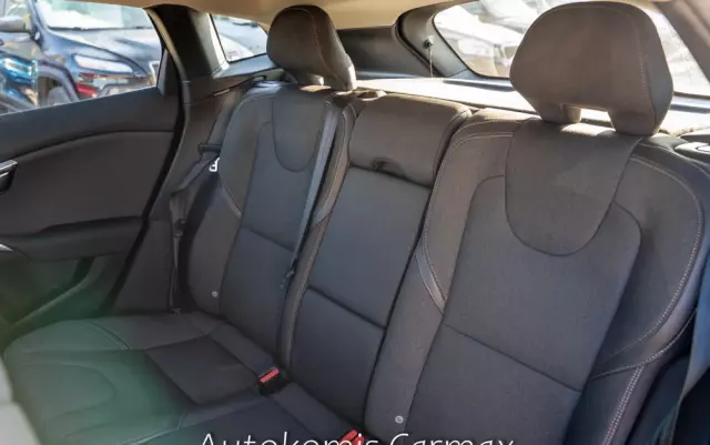 VOLVO V40 Cross Country D3 Kinetic