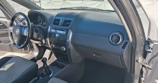 FIAT Sedici 1.6 16V 4x4 Easy