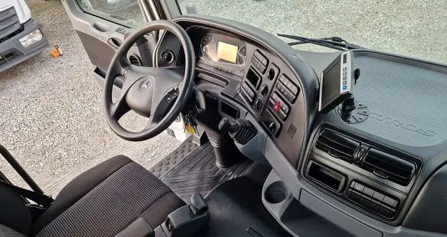 MERCEDES-BENZ Actros 1832 v6 Kiper wywrotka 4x2 Klima zaczep blokada 