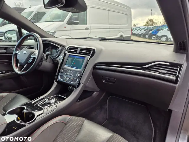 FORD Mondeo ST-Line X 4WD