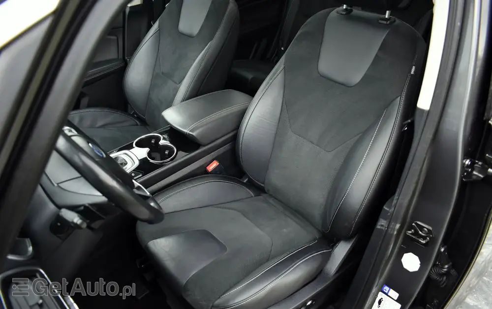 FORD S-Max 2.0 TDCi Titanium PowerShift