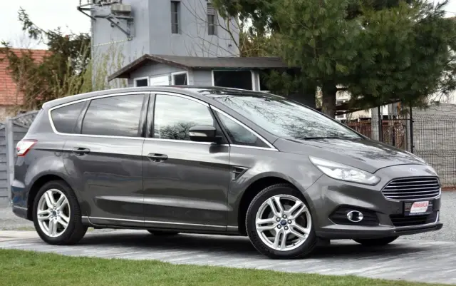 FORD S-Max 2.0 TDCi Titanium PowerShift