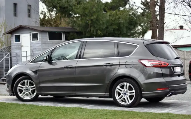 FORD S-Max 2.0 TDCi Titanium PowerShift