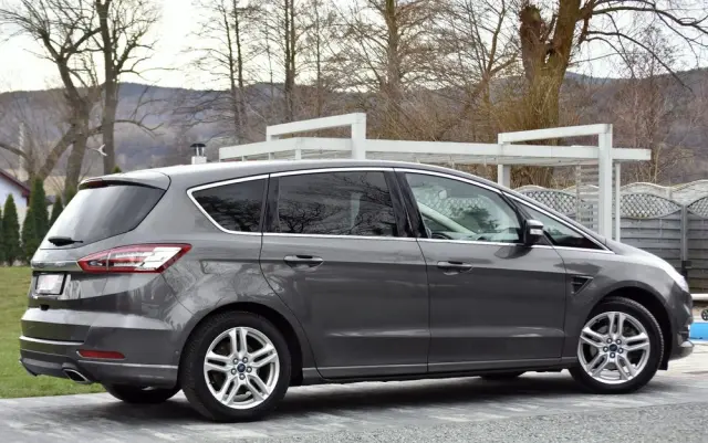 FORD S-Max 2.0 TDCi Titanium PowerShift