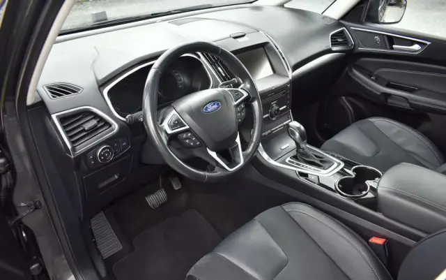 FORD S-Max 2.0 TDCi Titanium PowerShift