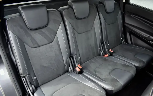 FORD S-Max 2.0 TDCi Titanium PowerShift