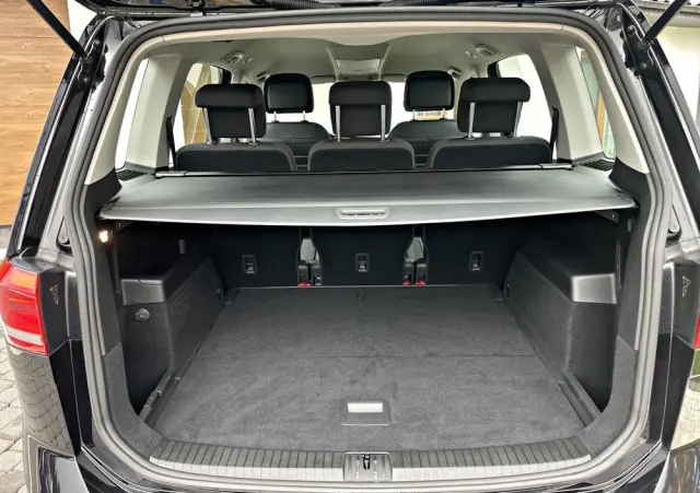 VOLKSWAGEN Touran 1.0 TSI OPF Comfortline