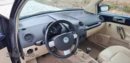 VOLKSWAGEN New Beetle 