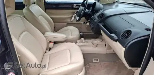 VOLKSWAGEN New Beetle 