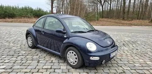 VOLKSWAGEN New Beetle 