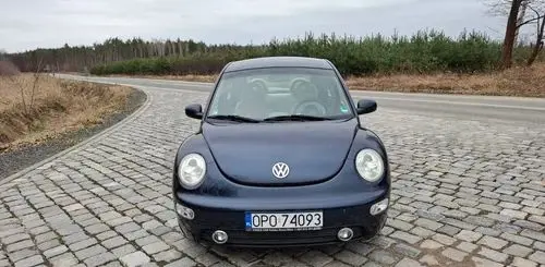 VOLKSWAGEN New Beetle 