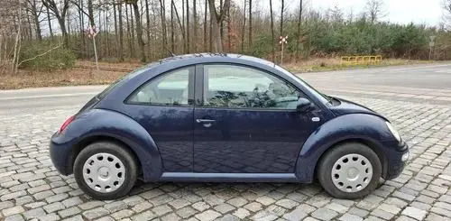 VOLKSWAGEN New Beetle 