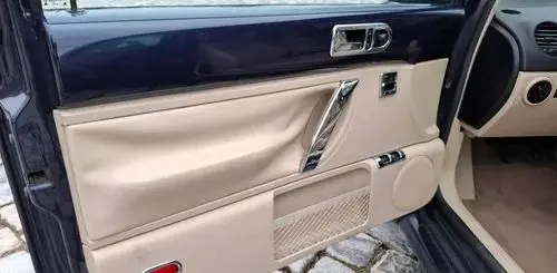 VOLKSWAGEN New Beetle 