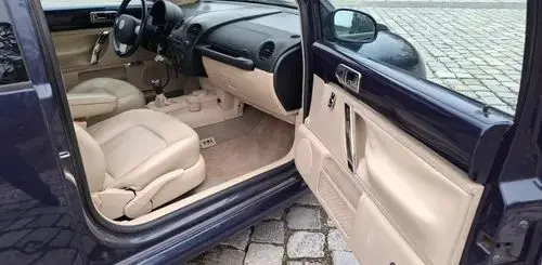 VOLKSWAGEN New Beetle 