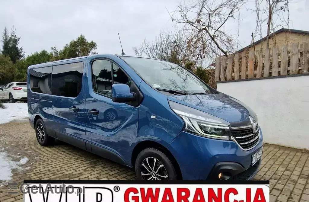 RENAULT Trafic 