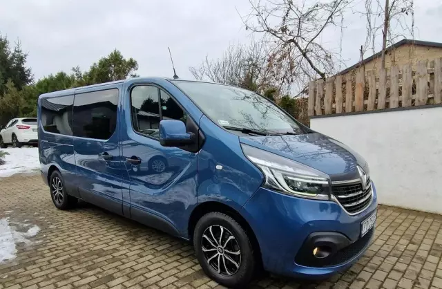 RENAULT Trafic 