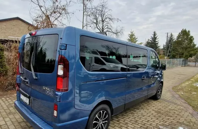 RENAULT Trafic 
