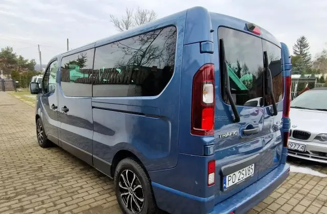 RENAULT Trafic 
