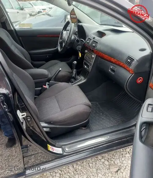 TOYOTA Avensis 