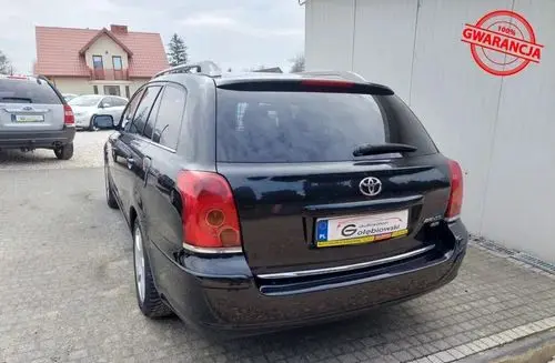TOYOTA Avensis 