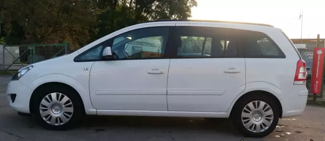 OPEL Zafira 1.8 XER (140 KM)
