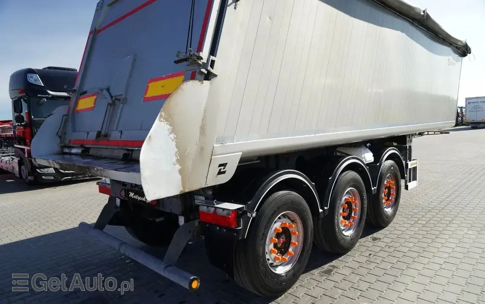 ZASLAW WYWROTKA ALUMINIOWA / 35 m3 / 2x OŚ  PODNOSZONA / OSIE SAF 