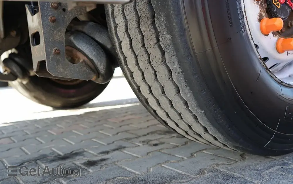 ZASLAW WYWROTKA ALUMINIOWA / 35 m3 / 2x OŚ  PODNOSZONA / OSIE SAF 