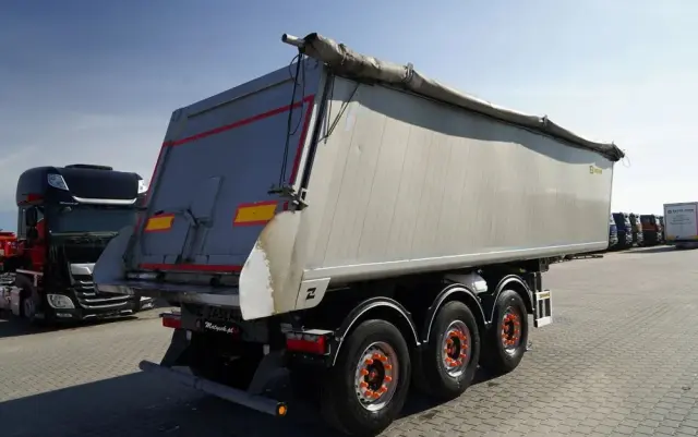 ZASLAW WYWROTKA ALUMINIOWA / 35 m3 / 2x OŚ  PODNOSZONA / OSIE SAF 