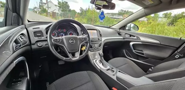 OPEL Insignia 
