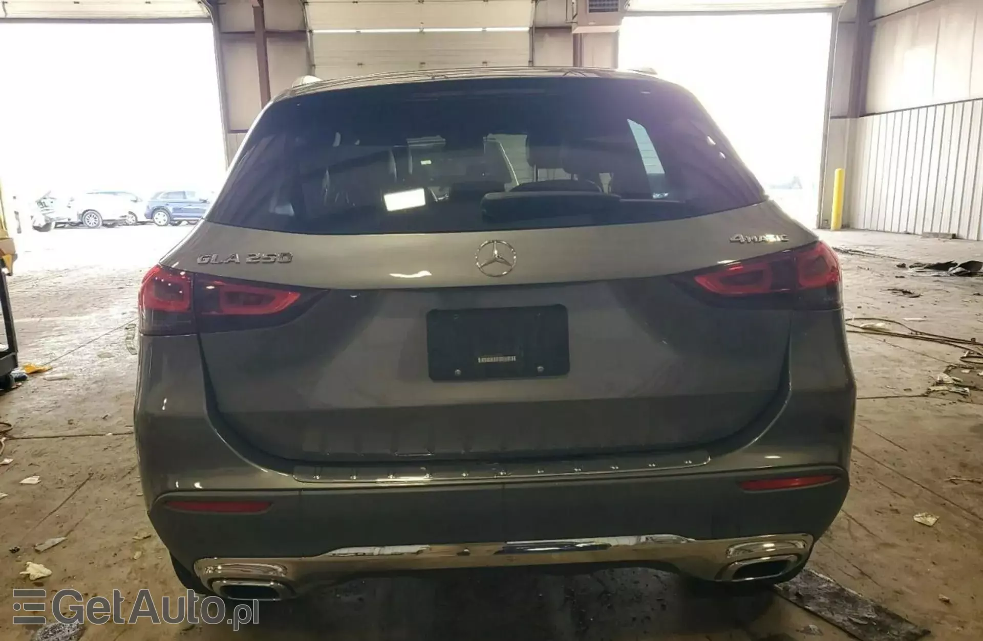 MERCEDES-BENZ GLA 