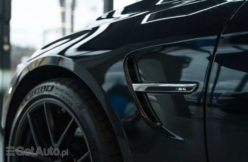 BMW M 4 
