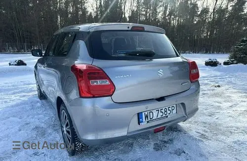 SUZUKI Swift 