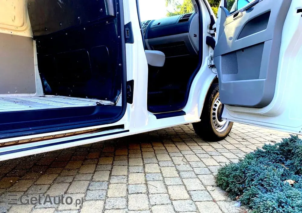 VOLKSWAGEN Transporter L1H1