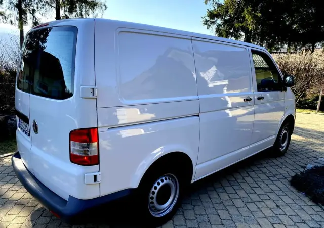 VOLKSWAGEN Transporter L1H1